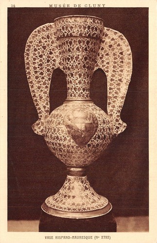 Cluny musee vase hispano - musee,