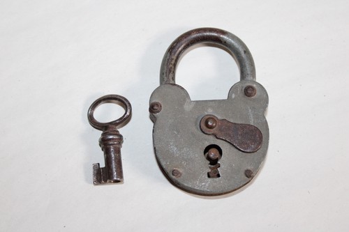 Ancien cadenas clé - ancien,