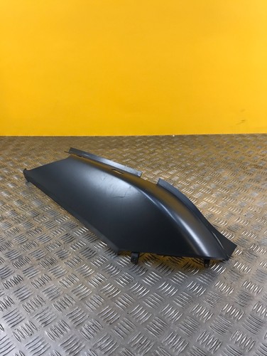 Demi coque arrière - , droite