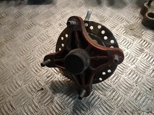 moyeu et fusée avant gauche quad dinli 460 dmx ou quad masai 460 démon