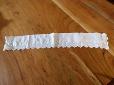 Linge ancien Piece de coiffe d'infirmière avec broderies