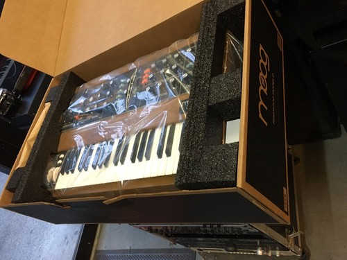 Moog minimoog model - minimoog,