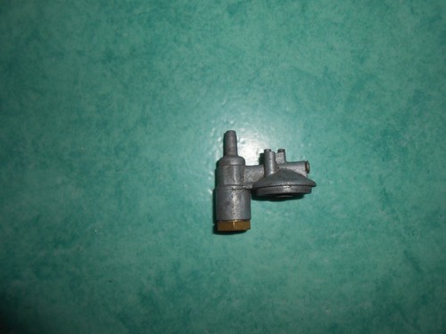 Couvercle cuve carburateur