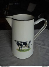 Ancien - Broc/Pichet à eau/lait en tôle émaillée décor "Vache"