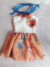 Vêtements de poupée