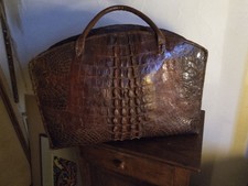 Sac à main de voyages en cuir
