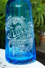 SIPHON.SELTZ. Pyramidal bleu ST NAZAIRE. ETAT TOP.