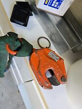 Pince de levage vertical