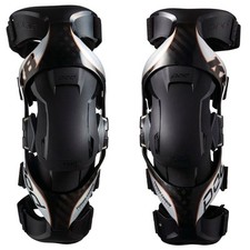 Genouillères POD K8 2.0 Carbone / Argent taille S