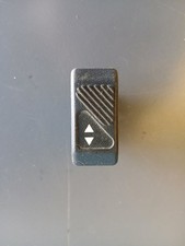 Renault Clio 1 / Bouton lève