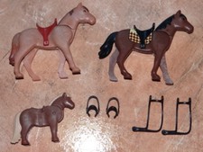 PLAYMOBIL FERME EQUITATION CHEVEAUX PONEY HARNAIS