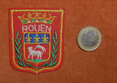 Joli ecusson brodé badge - joli,