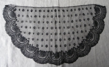 VOILE EN DENTELLE NOIRE, MANTILLE NOIRE