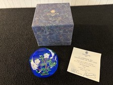 Boule presse papier série  ' Lady ' cristal de Saint Louis Numéroté 85/200