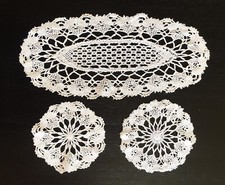 3 anciens napperons dentelle fait main au crochet- Fil de coton blanc