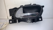 Poignee interieur avant gauche PEUGEOT 5008 1 PHASE 1 9143T1