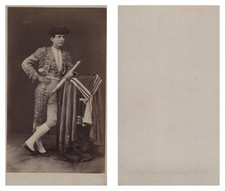 Matador Vintage albumen print CDV. CDV, tirage albuminé, 6 x 10.5 cm, vi