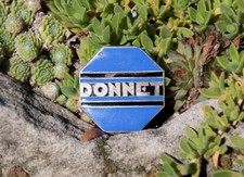 VINTAGE ENAMEL AUTOMOBILE