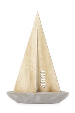 - Voilier avec Inscription «