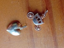 Lot de 2 pendentifs or 18