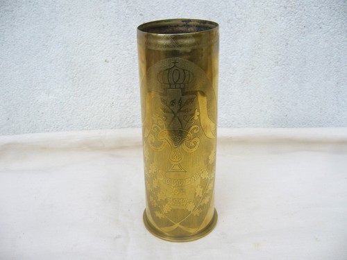 Travail tranchee objet - ,