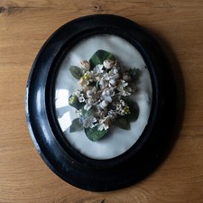 Cadre médaillon noir ancien