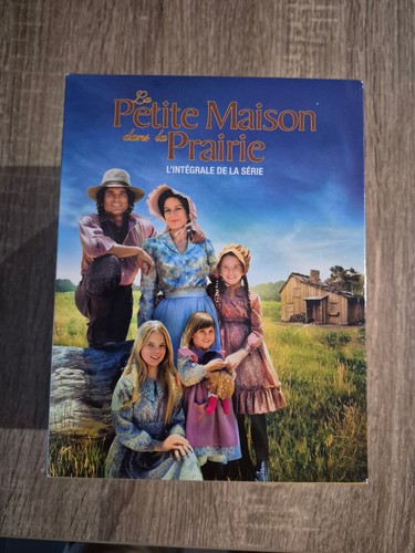 Petite maison dans - maison,