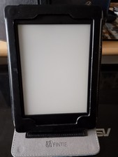 A SAISIR LISEUSE KINDLE PAPERWHITE 7EME GEN - 3EME ED + Etui cuir  COMME NEUVE