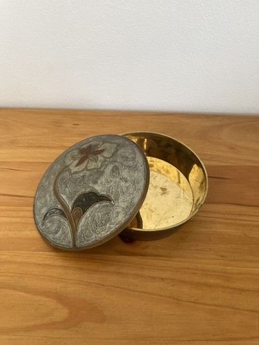 Boite ancienne laiton - ancienne,