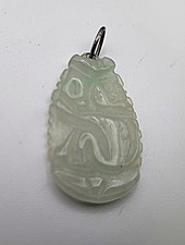 Ancien Pendentif Jade Sculpté