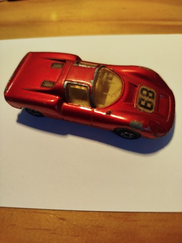 Miniature porsche 910 made - porsche,