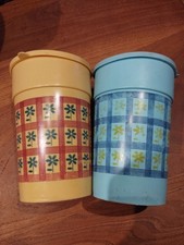 vintage  lot 2  ancien  pot  yoplait  plastique publicitaire 