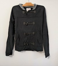 Pull noir et gris à capuche