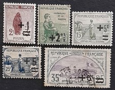 1922 - Orphelins de guerre les 5 timbres voir scan OBL - LA775