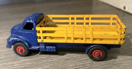 Dinky toys ancien camion - toys,