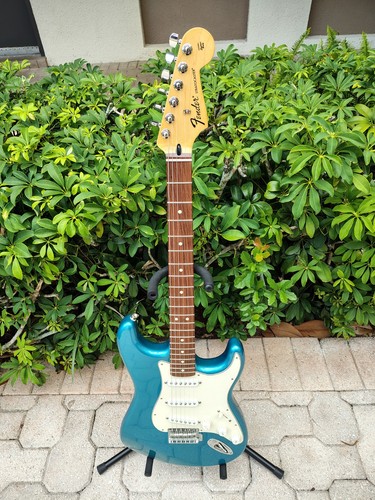 2011 fender standard - 2011,