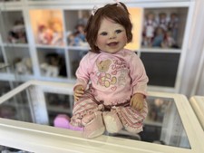 Poupée d'artiste Petra