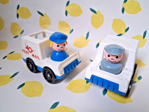 Fisher price little people lot - people,