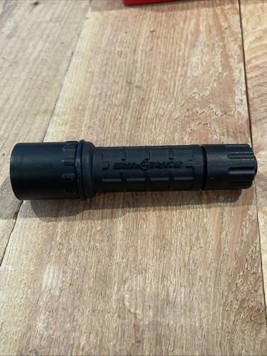 Surefire led flashlight - g2,