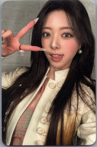 Yuna itzy photocard album - photocard,