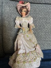 Poupée Sur Socle Style Barbie Vintage Ancienne 