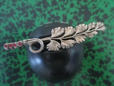 BROCHE ANCIENNE "GINKGO BILOBA" ornée de strass