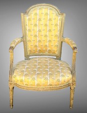 FAUTEUIL CABRIOLET LOUIS XVI  EPOQUE XVIIIe EN BOIS LAQUÉ AVEC BELLE TAPISSERIE