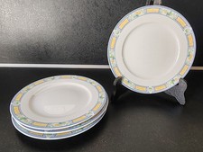 Lot 4 assiettes à dessert