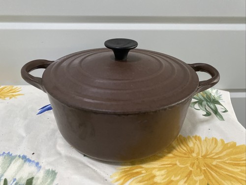 Ancienne cocotte fonte - fonte, le