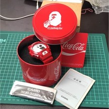 Montre rouge A Bathing Ape x