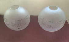 Paire de Globe ou Tulipe en