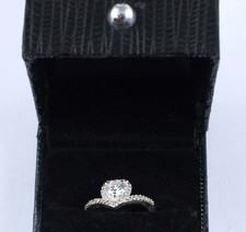 Forme Coeur Coupe Ronde Blanc Diamant Solitaire 1.36 Carat Certifié Femme Bague