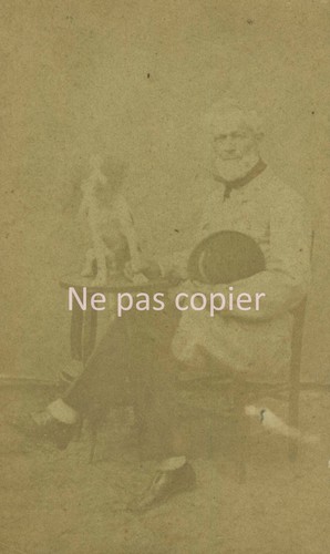 Homme son chien vers - et,