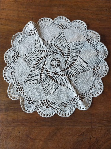 Napperon ancien crochet beige - napperon,